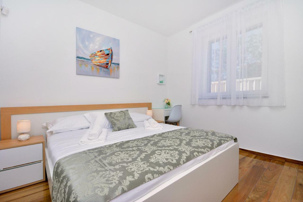Villa Authentica With Heated Pool Гребастика Экстерьер фото